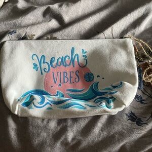 Beach wristlet